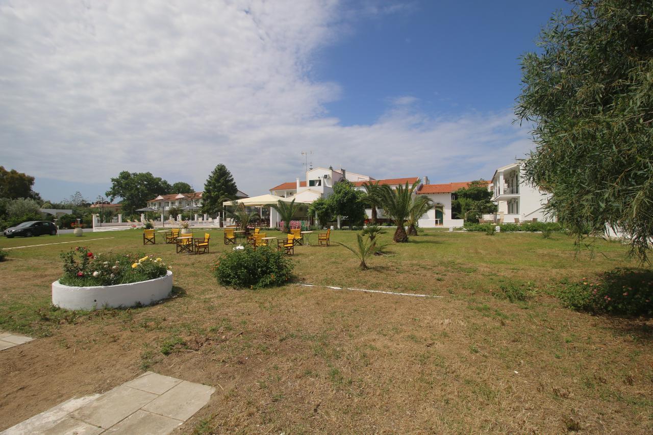 Utopia Kavos Exterior photo