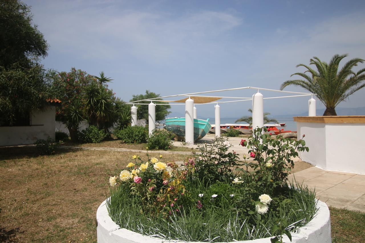 Utopia Kavos Exterior photo
