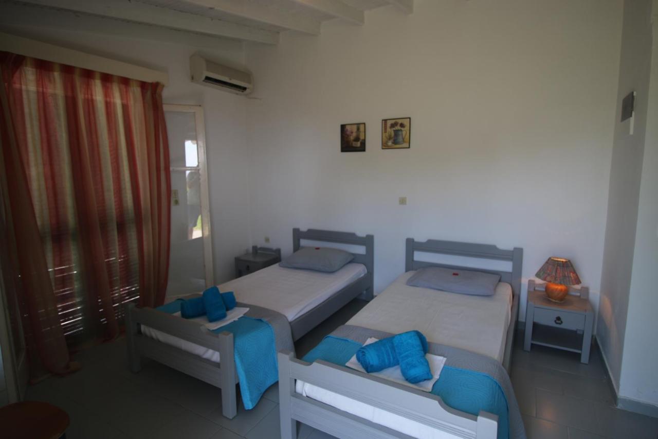 Utopia Kavos Exterior photo